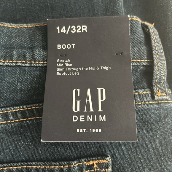 GAP Denim Boot Style Women 14/32R Medium Stretch Fabric Mid Rise Bootcut jeans - Picture 6 of 8